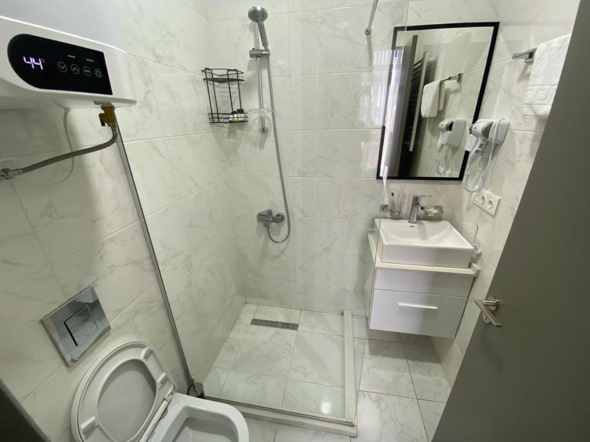 Boulevard Apartments Batumi Exterior foto